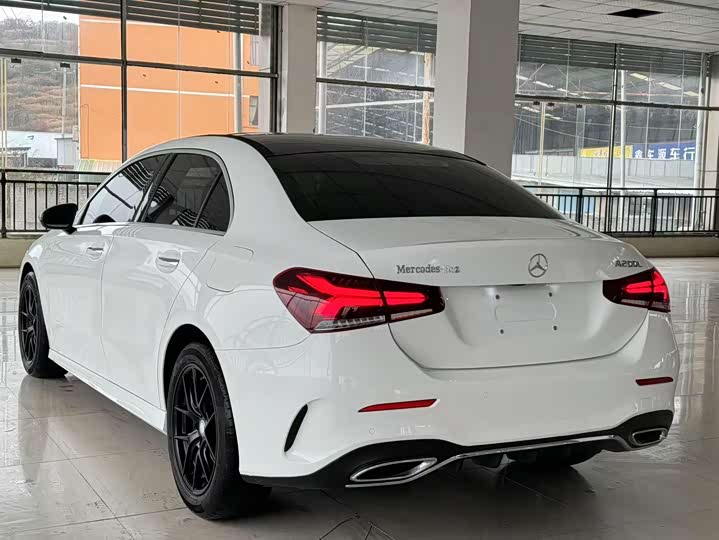 Фото 19 - Mercedes-Benz A-Class