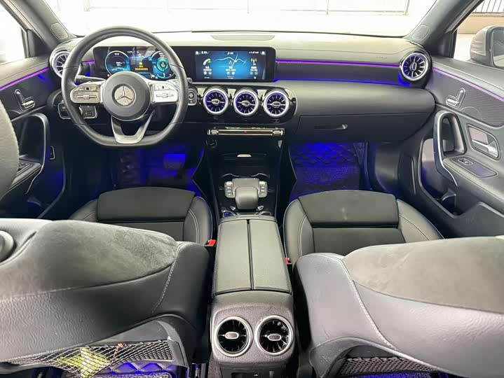 Фото 7 - Mercedes-Benz A-Class