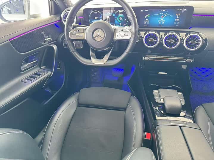 Фото 9 - Mercedes-Benz A-Class