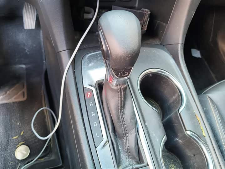 Фото 16 - Chevrolet Equinox