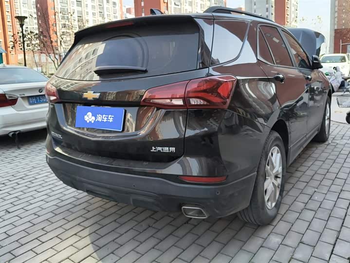 Фото 3 - Chevrolet Equinox