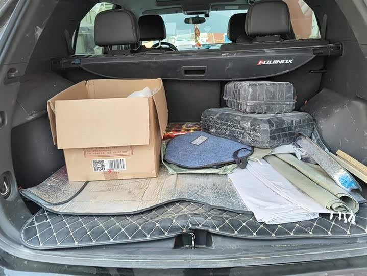 Фото 4 - Chevrolet Equinox