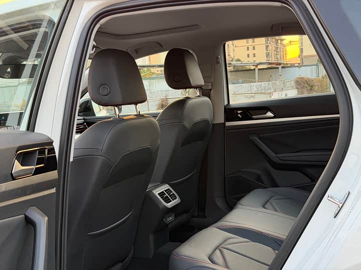 Фото 11 - Volkswagen Lavida