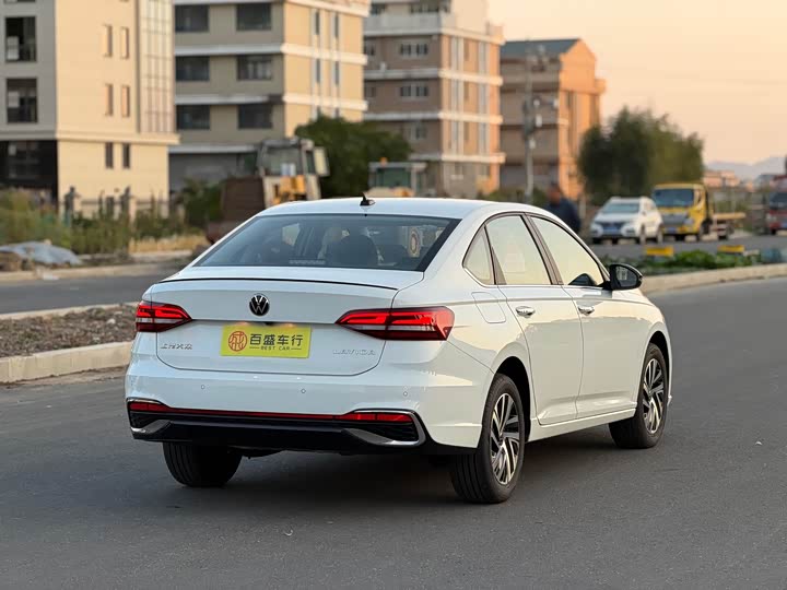 Фото 5 - Volkswagen Lavida