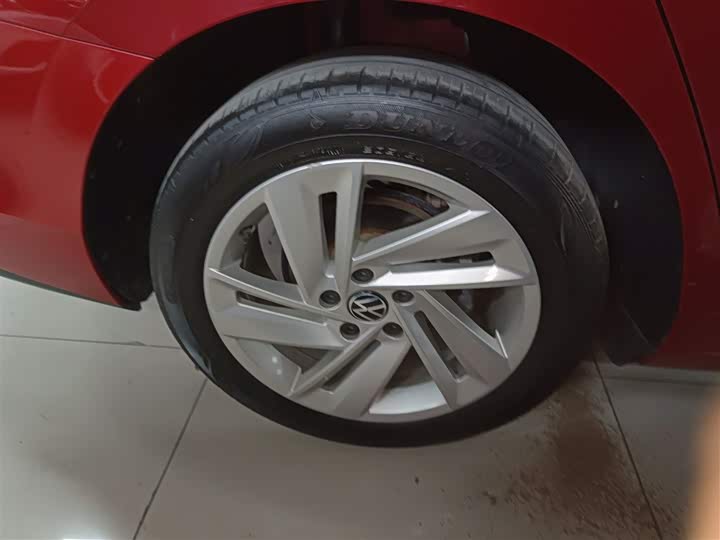 Фото 26 - Volkswagen Lamando L