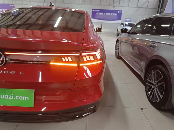 Фото 8 - Volkswagen Lamando L