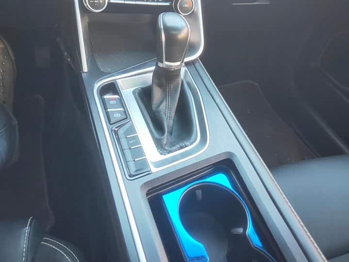 Фото 16 - Geely Binrui