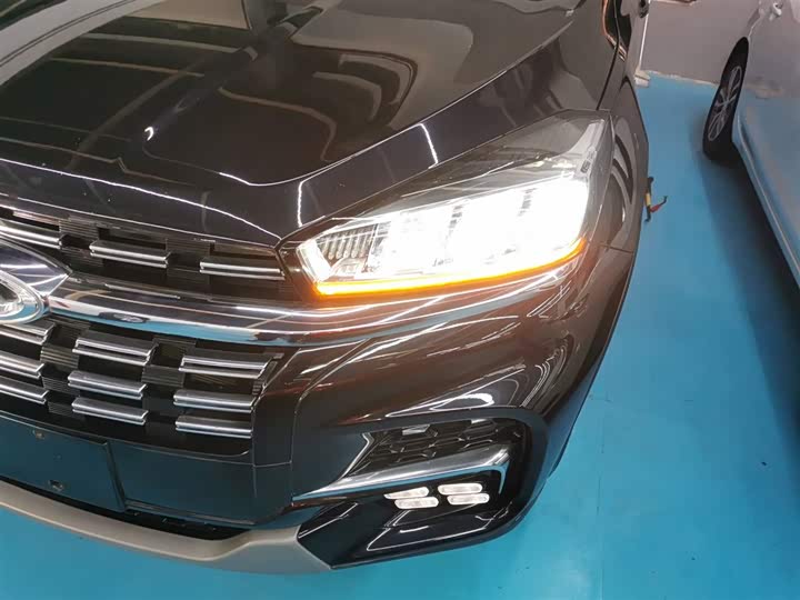 Фото 24 - Chery Tiggo 8