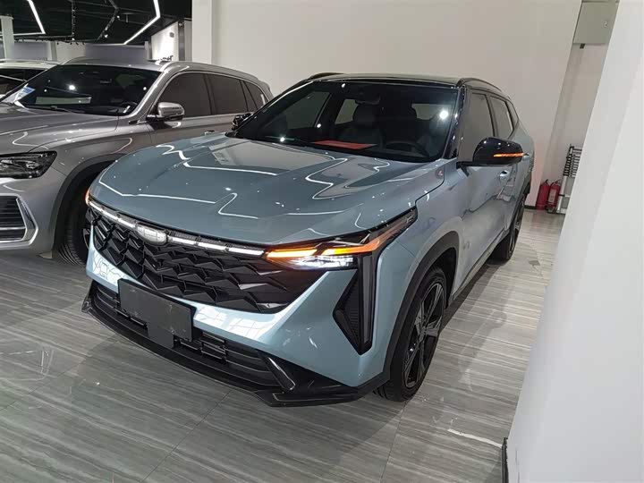 Фото 2 - Geely Atlas