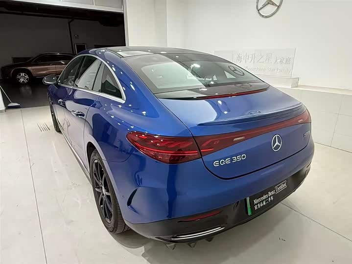 Фото 17 - Mercedes-Benz EQE