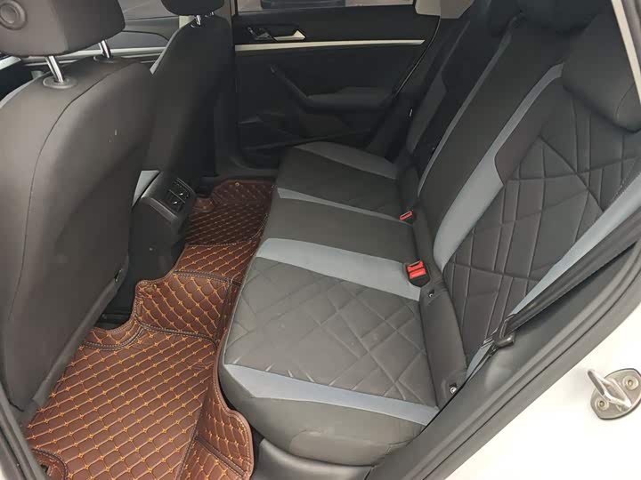 Фото 17 - Volkswagen Lavida