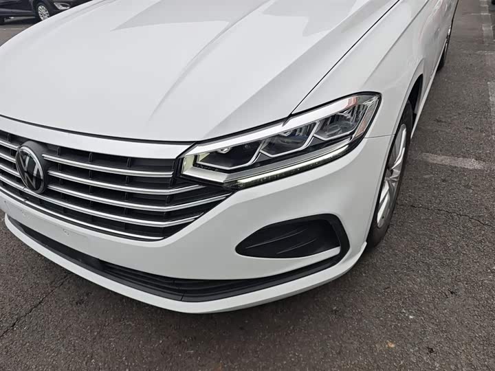 Фото 24 - Volkswagen Lavida