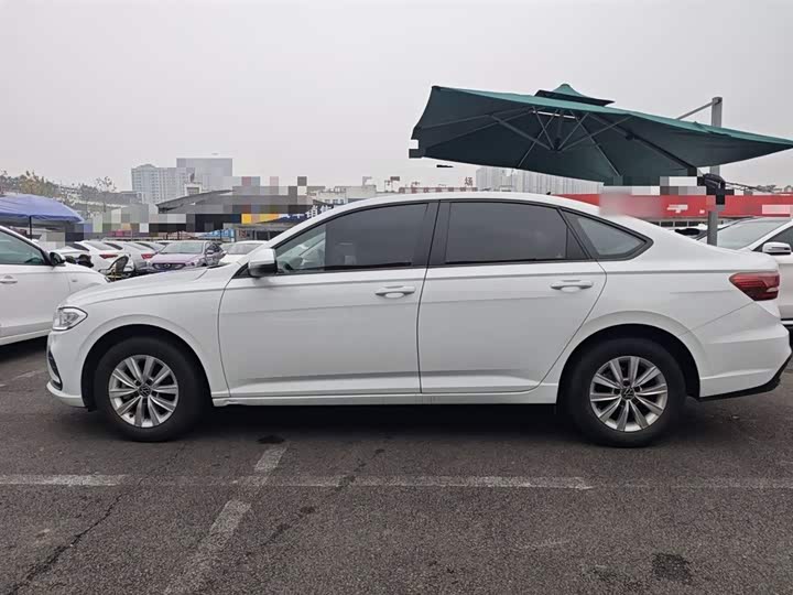 Фото 5 - Volkswagen Lavida