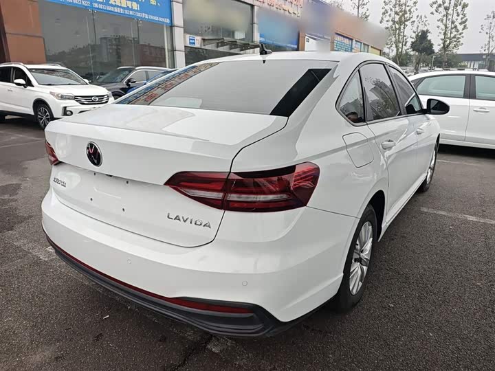 Фото 7 - Volkswagen Lavida