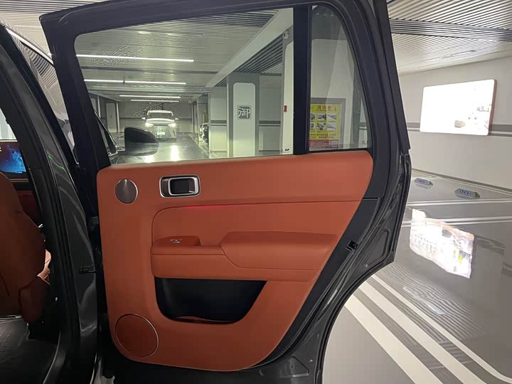 Фото 20 - LiXiang L9