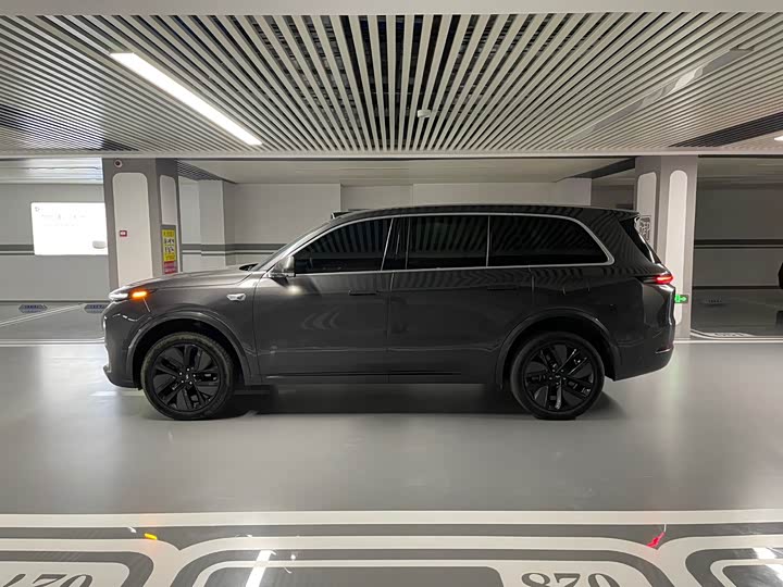 Фото 25 - LiXiang L9