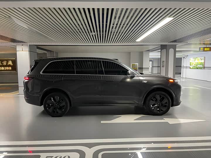 Фото 26 - LiXiang L9