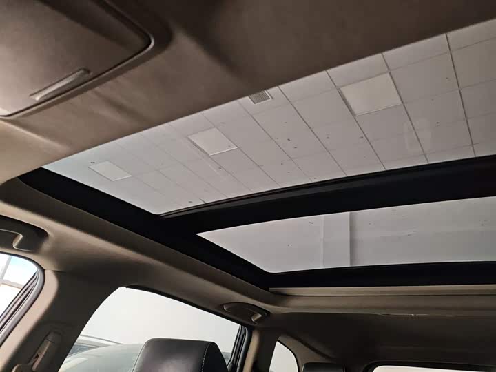 Фото 18 - Honda CR-V