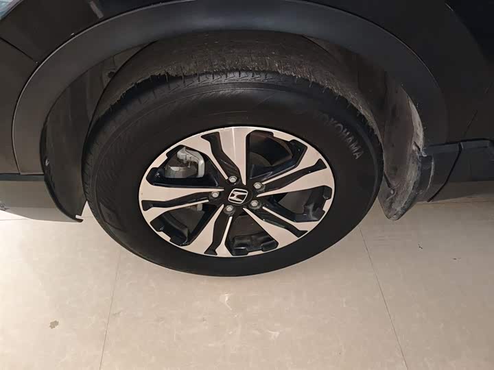 Фото 23 - Honda CR-V