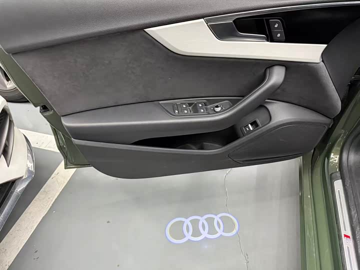 Фото 5 - Audi A5