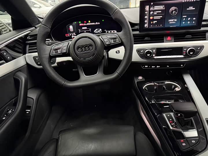 Фото 8 - Audi A5