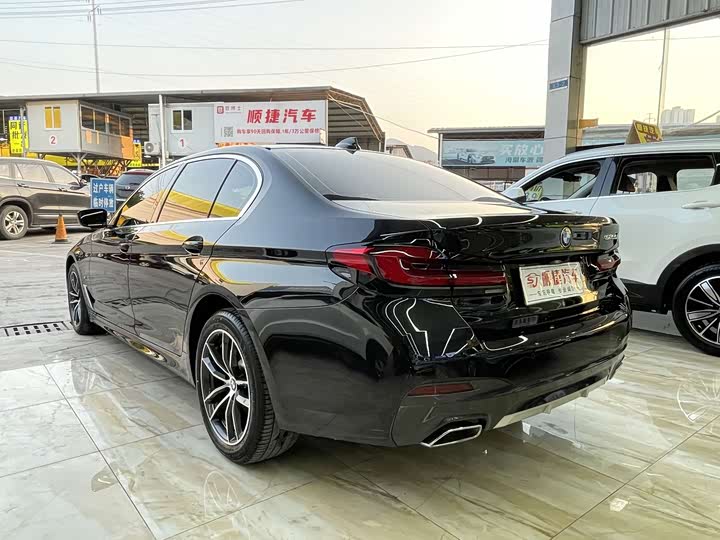 Фото 9 - BMW 5 Series