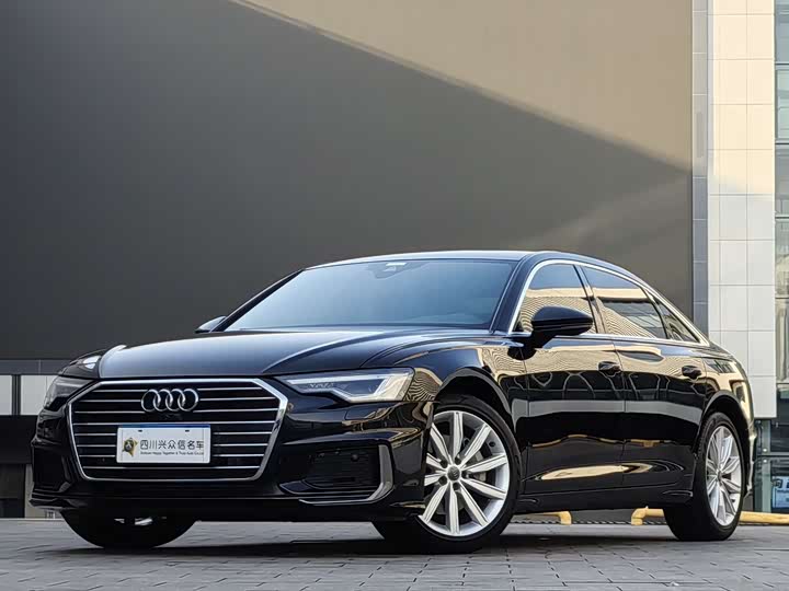 Фото 1 - Audi A6L