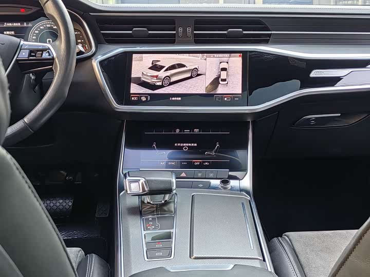 Фото 18 - Audi A6L