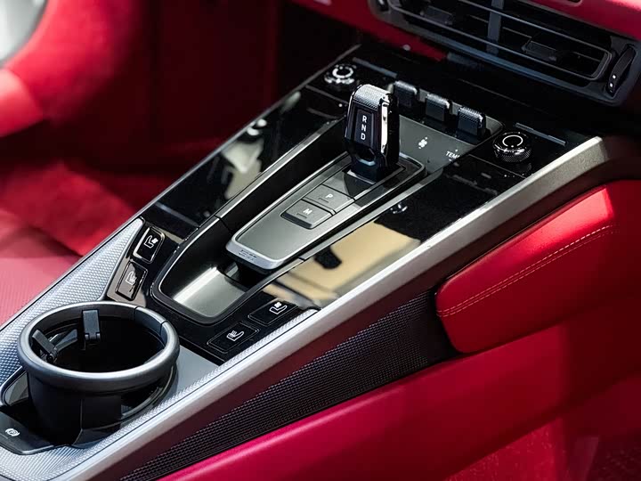 Фото 18 - Porsche 911