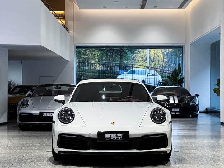 Фото 3 - Porsche 911