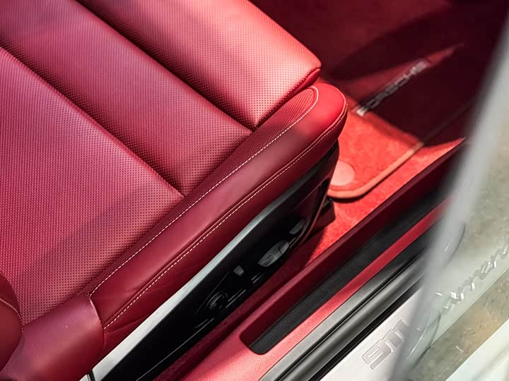 Фото 8 - Porsche 911