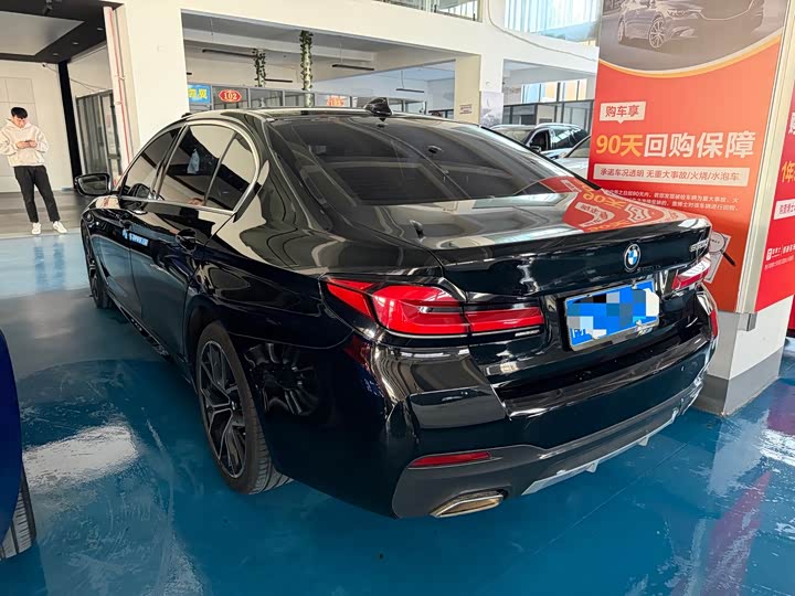 Фото 3 - BMW 5 Series