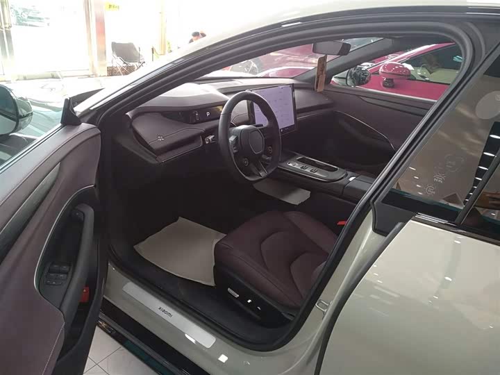 Фото 15 - Xiaomi SU7