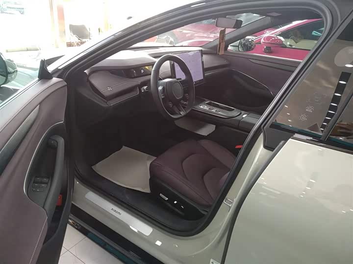 Фото 16 - Xiaomi SU7