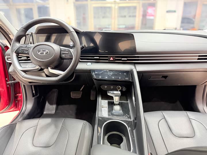 Фото 10 - Hyundai Elantra N line