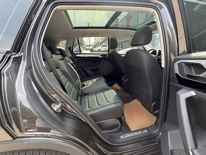 Фото 17 - Volkswagen Tayron