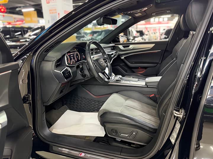 Фото 6 - Audi A6L