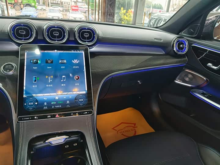 Фото 11 - Mercedes-Benz C-Class