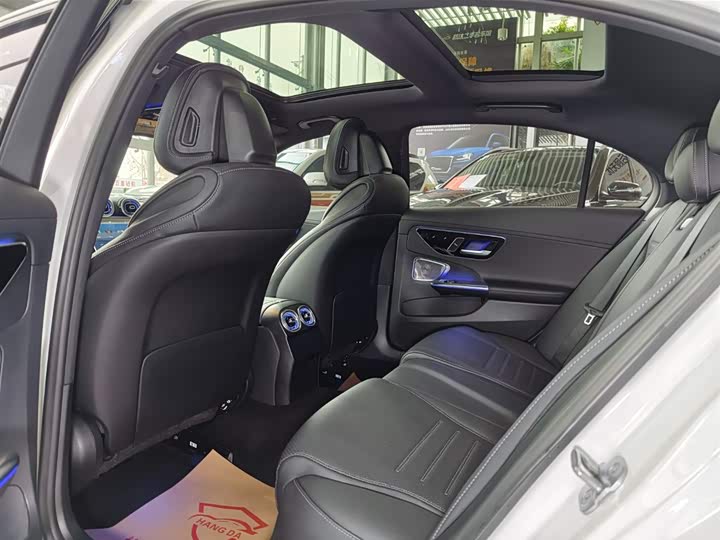 Фото 15 - Mercedes-Benz C-Class