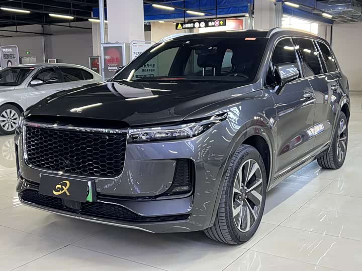 Фото 1 - LiXiang One