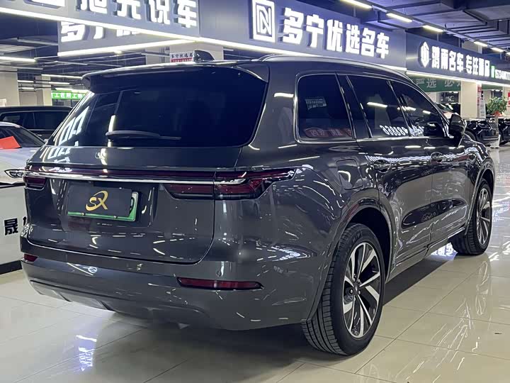 Фото 5 - LiXiang One