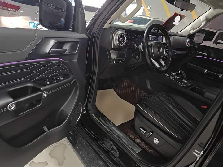 Фото 16 - Tank 300