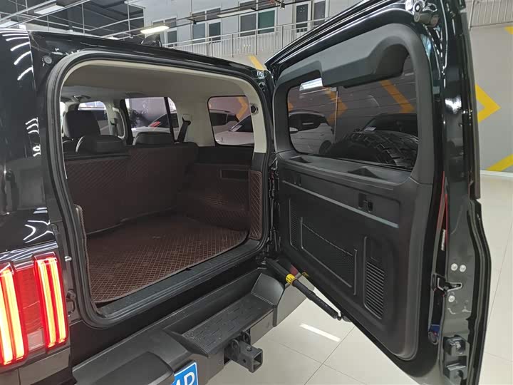 Фото 19 - Tank 300