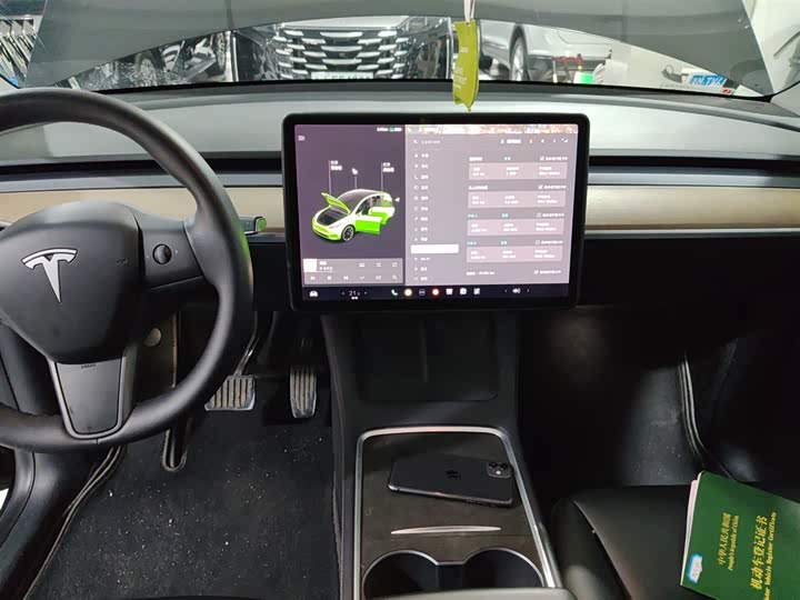 Фото 13 - Tesla Model Y