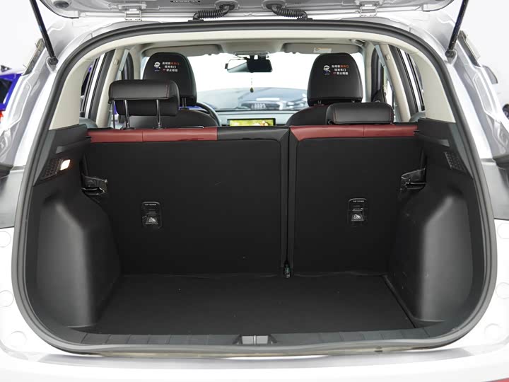 Фото 19 - Geely Coolray