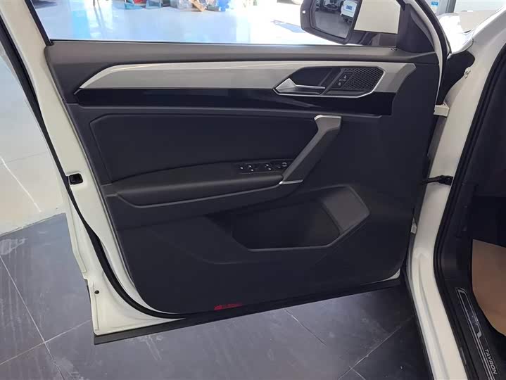 Фото 7 - Volkswagen Tayron