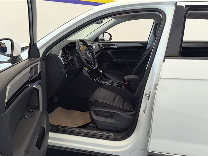 Фото 9 - Volkswagen Tayron