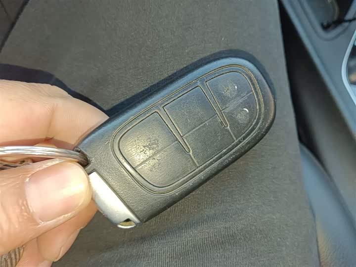 Фото 15 - Jeep Cherokee