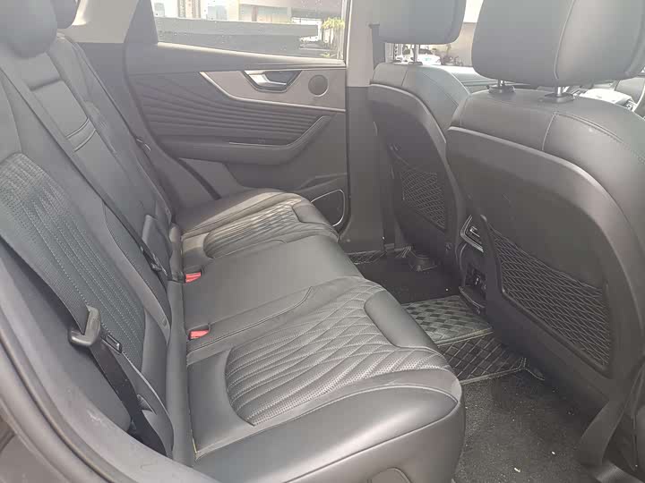 Фото 8 - Hongqi HS5