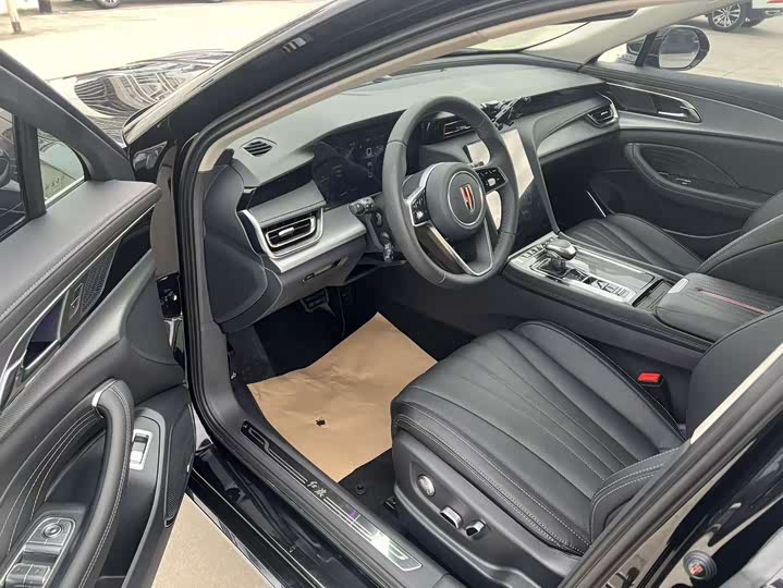 Фото 8 - Hongqi H5